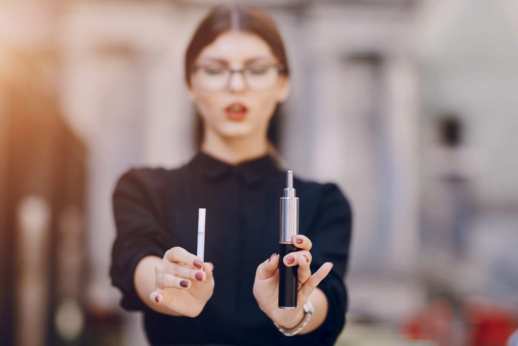 with or without nicotine, what are the dangers?